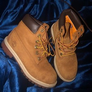 Size 4 timberland boots